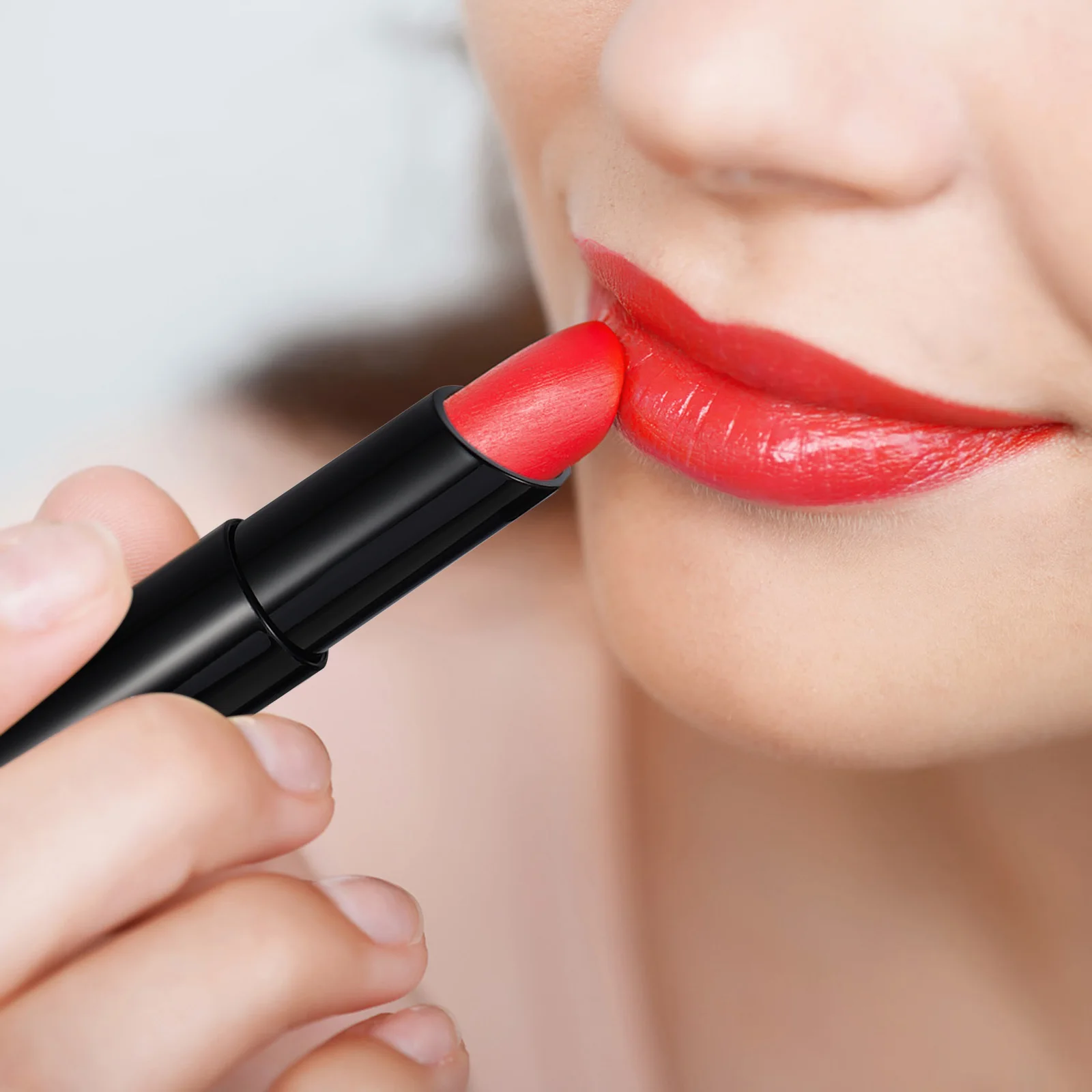 

4Pcs Refillable Lipstick Tube Smooth Bevel Top Creative DIY Empty Container for Lip Balm Cream Travel Use DIY Lipstick Tube