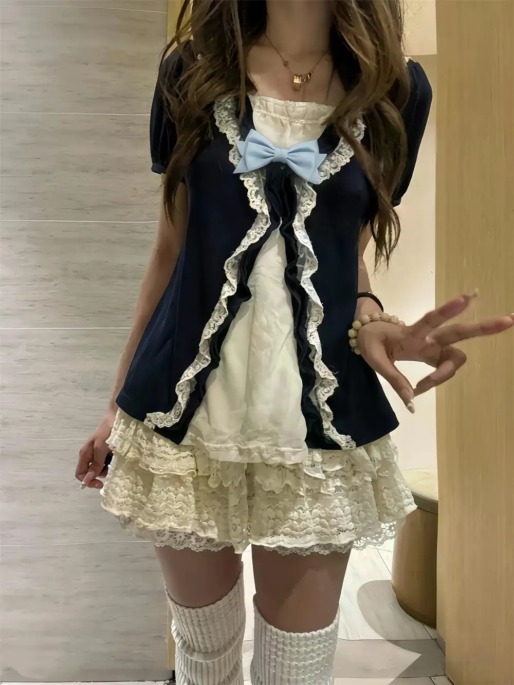 Elegant College Style  Knot Lace Short Skirt Set Slimming Top High Waist Midi Skirt French Style Fashion Ensemble