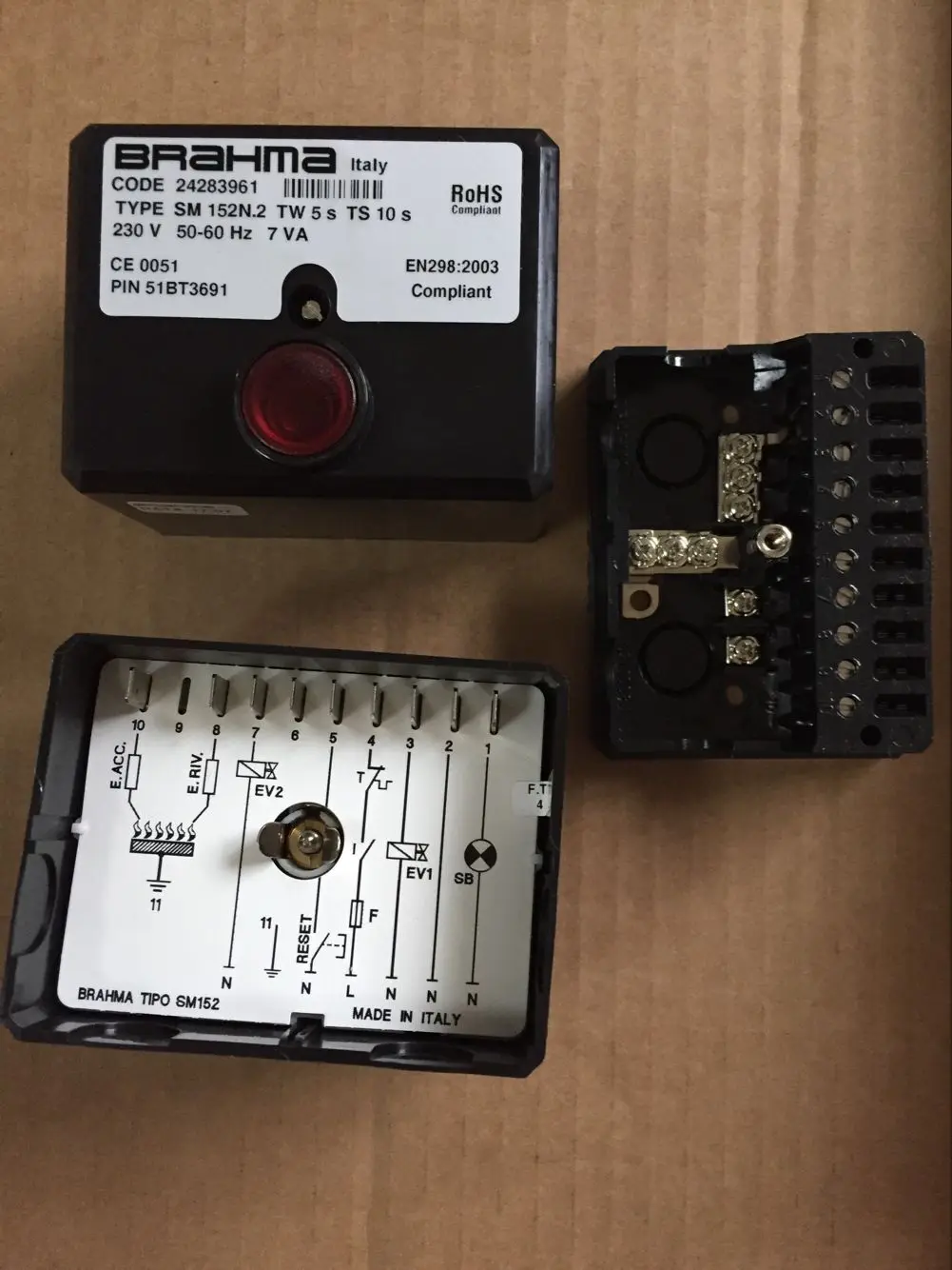 CODE 24283961 TYPE SM 152N.2 burner controller