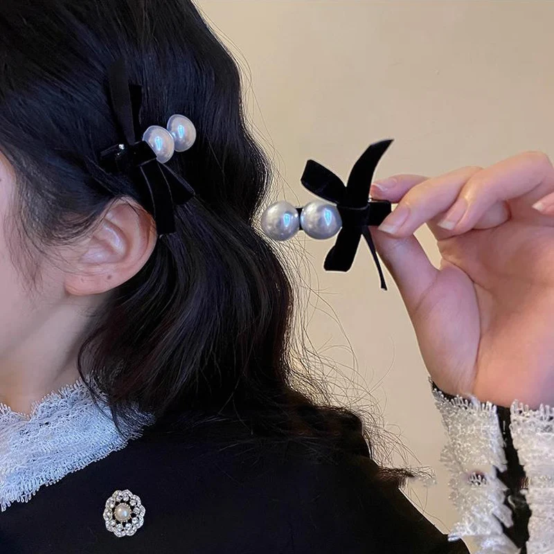 2023 French Vintage Pearl Hair Clips Grip Small Fragrance Light Luxury Design Temperament Fringe Hair Pins Clip Hair Accessoreis