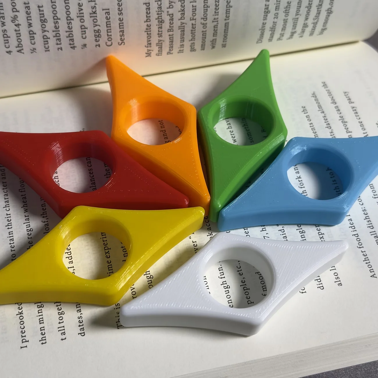 2/6 Pcs Book Page Holder Convenient For Reading Fixed Book Pages Manual Reading Stand Modern Bookmark Thumb Bookshelf