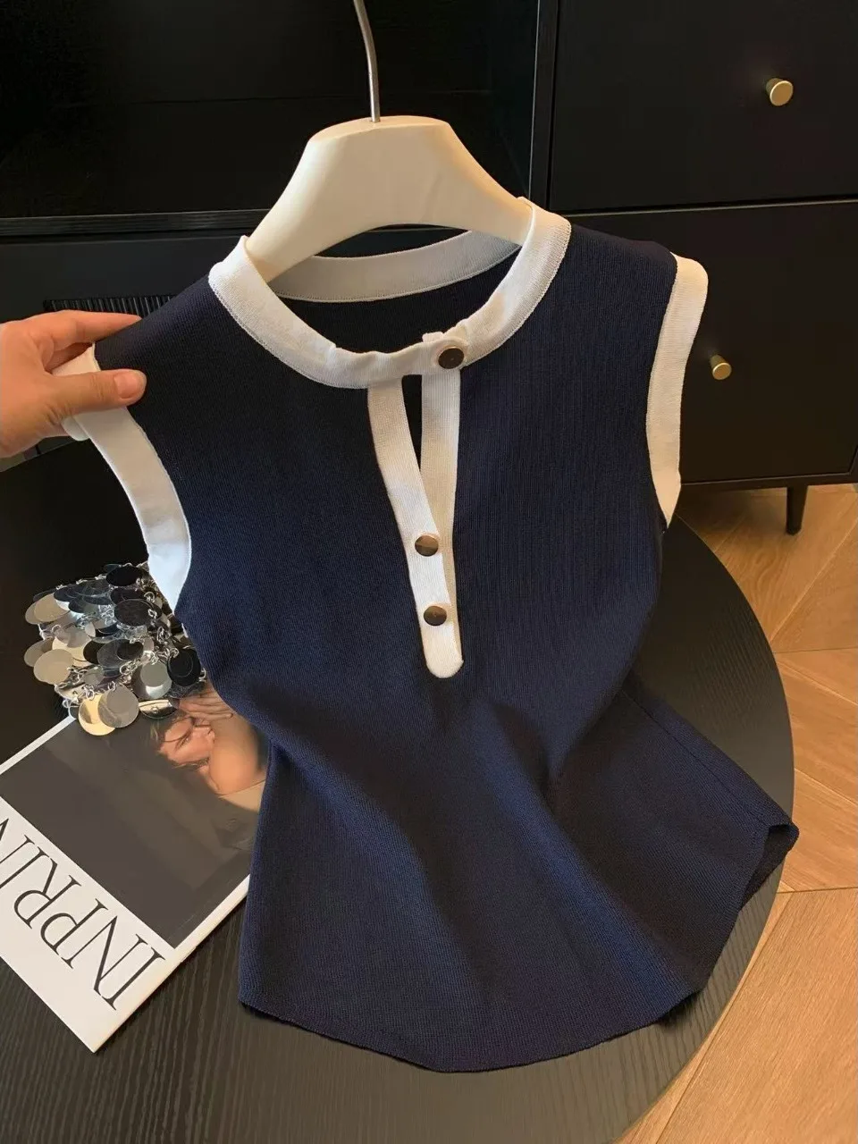 

Retro Luxury Button Color Blo Svel Knitted Top Women Summer Loose Slim ort Waist Cut out Vest Korean Sle Straight...