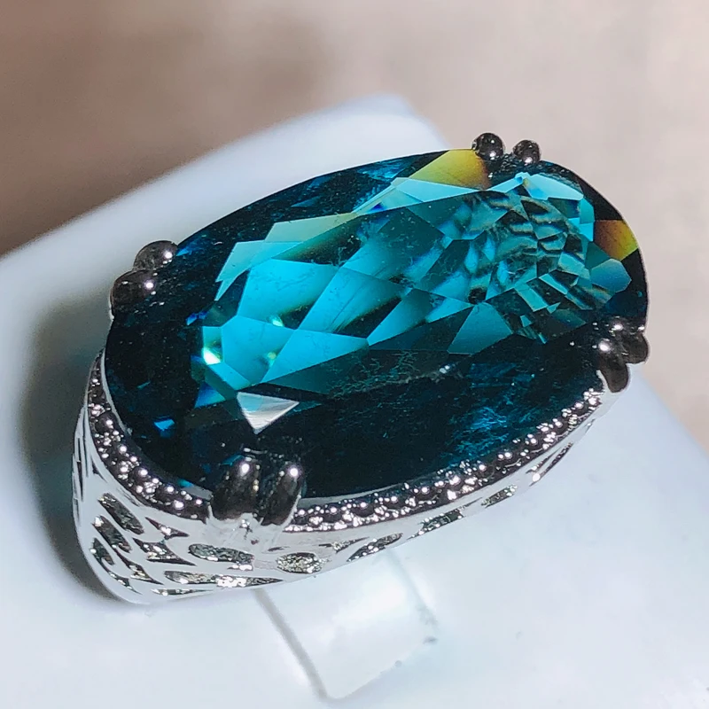 Women's 2022 New Exaggerated Large Zircon Ring, Statement
