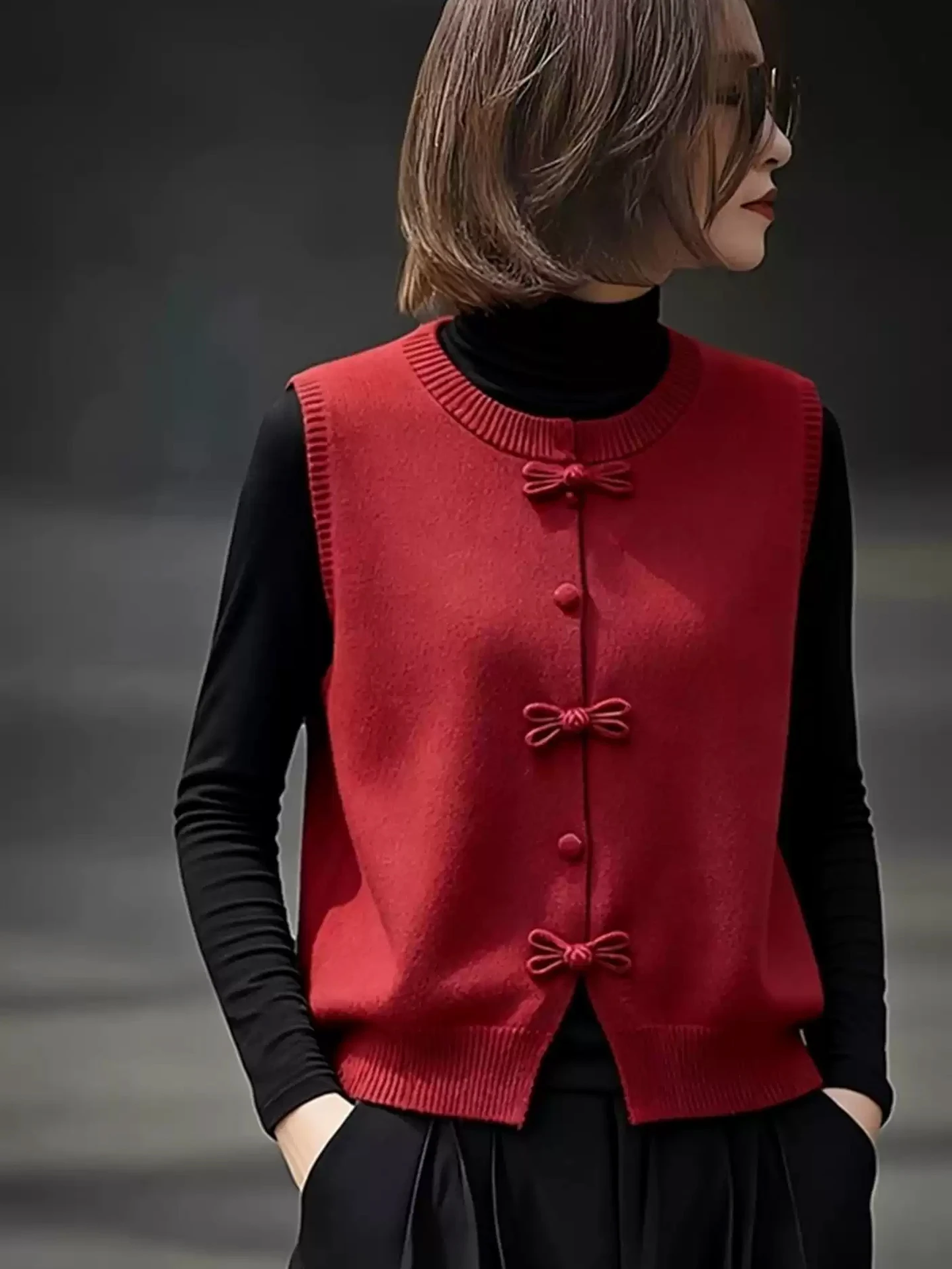 Korean Style Red Knitted Vest Single Button Design Versatile Base Shirt Simple Winter Fashionable Red Color Commute Style