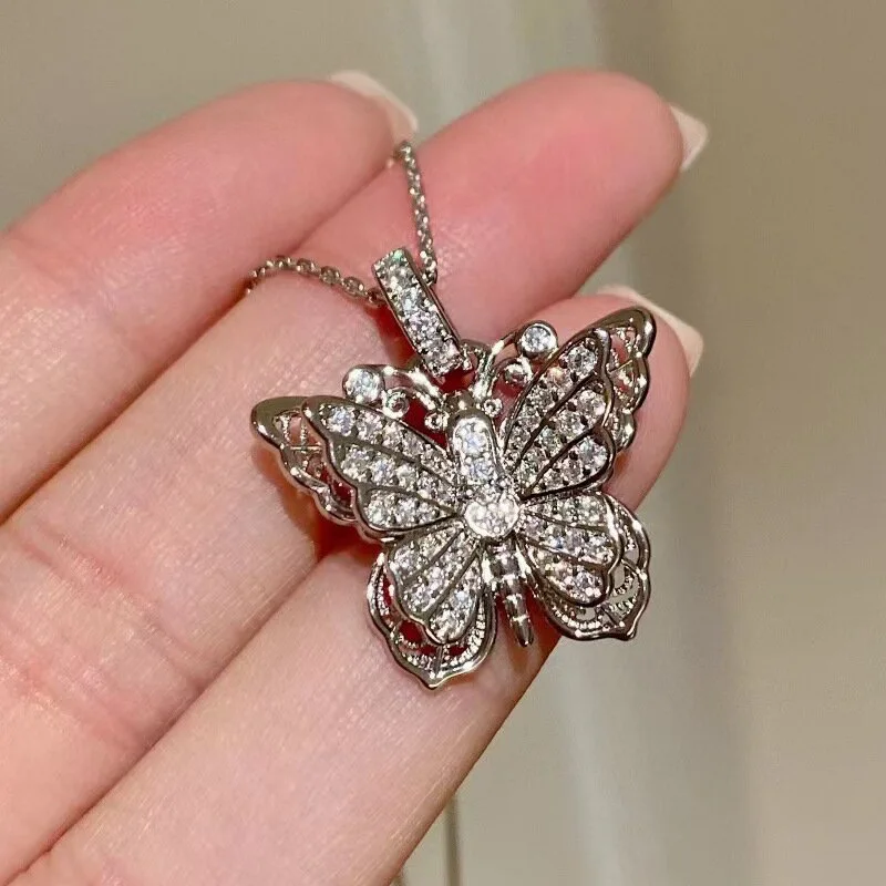 

Double-Layer Butterfly Necklace for Women – Fairy-Tale, Soft Style