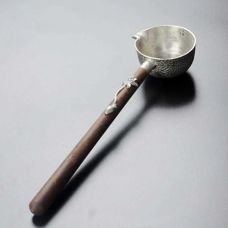 

Tea Spoon Pure Tin Boiled Tea Dispenser Black Sandalwood Handle Spoon Hammer Mesh Pattern Side Tea Spoon Tea Accessories ZD784