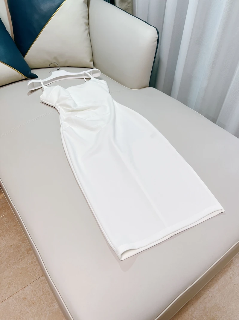 

Elegant White Strapless Dress with Waist-Cinching Pleats Vintage Style High Waist Polyester Fiber Summer Commute Fashion