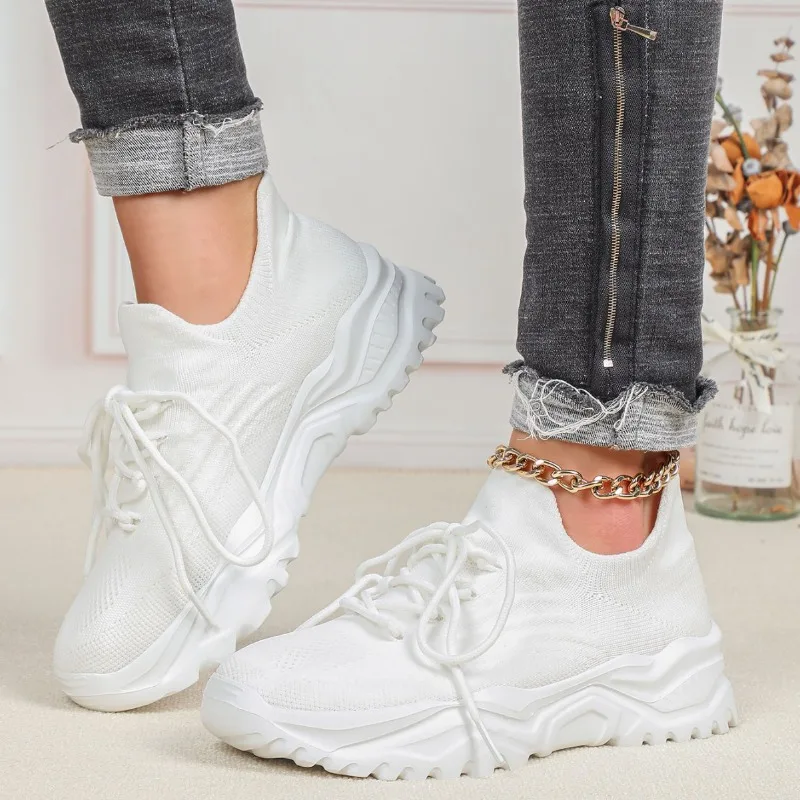 امرأة منصة أحذية رياضية تنفس أحذية رياضية موضة السيدات المدربين سلال فام الانزلاق على أحذية جورب المرأة عادية حجم 45