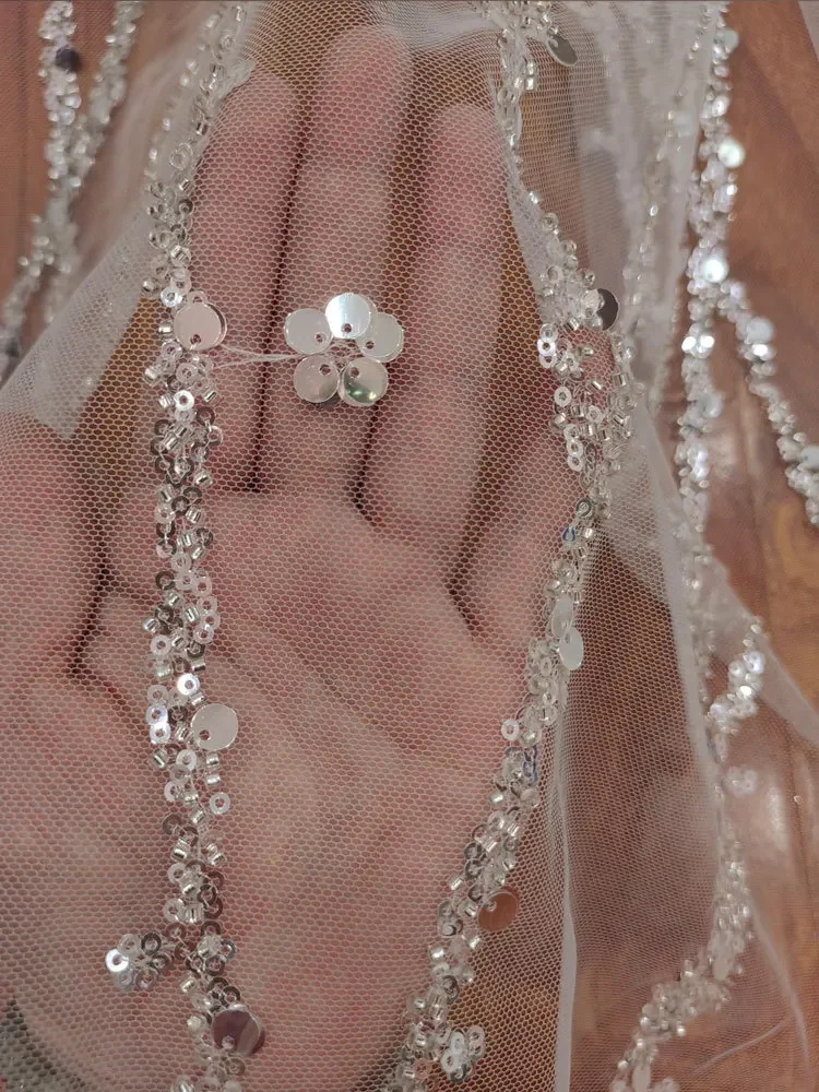 Classico tessuto di pizzo a rete con paillettes con perline d'argento per abito da sposa da donna accessori per Appliqué fai da te in pizzo