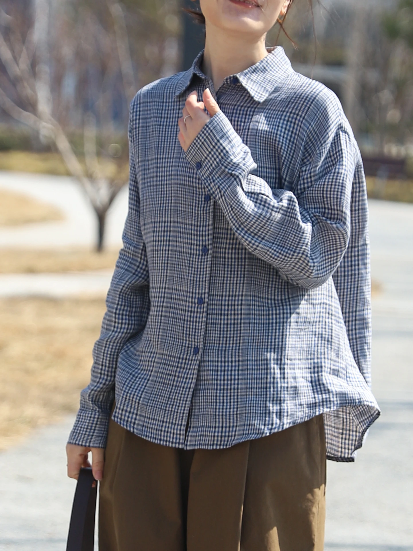 

Autumn Valley Retro Japanese Style Linen Blue Plaid Long Sleeve Women's Shirt Loose Casual Personality Shirt Coat