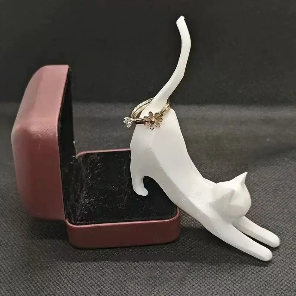 Mini Kitten Ring Storage Rack Exquisite Minimalist Style Resin Cat Sculpture 3D Printed Jewelry Storage Cat Sculpture Ornament