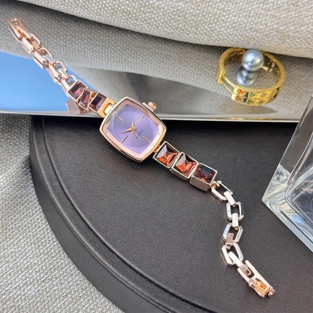 Fashion Alloy Diamond Encrusted Bracelet Small Sugar Square Shape Bracelet Watch Colorful Square Watch Gift