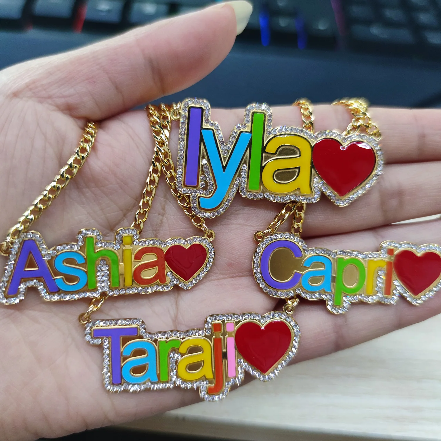 

Zciti Custom Rainbow Name Necklace For Girl Personalized Pave Outline Iced Out Baby Name Pendant Rhinestone Chain Child Gift