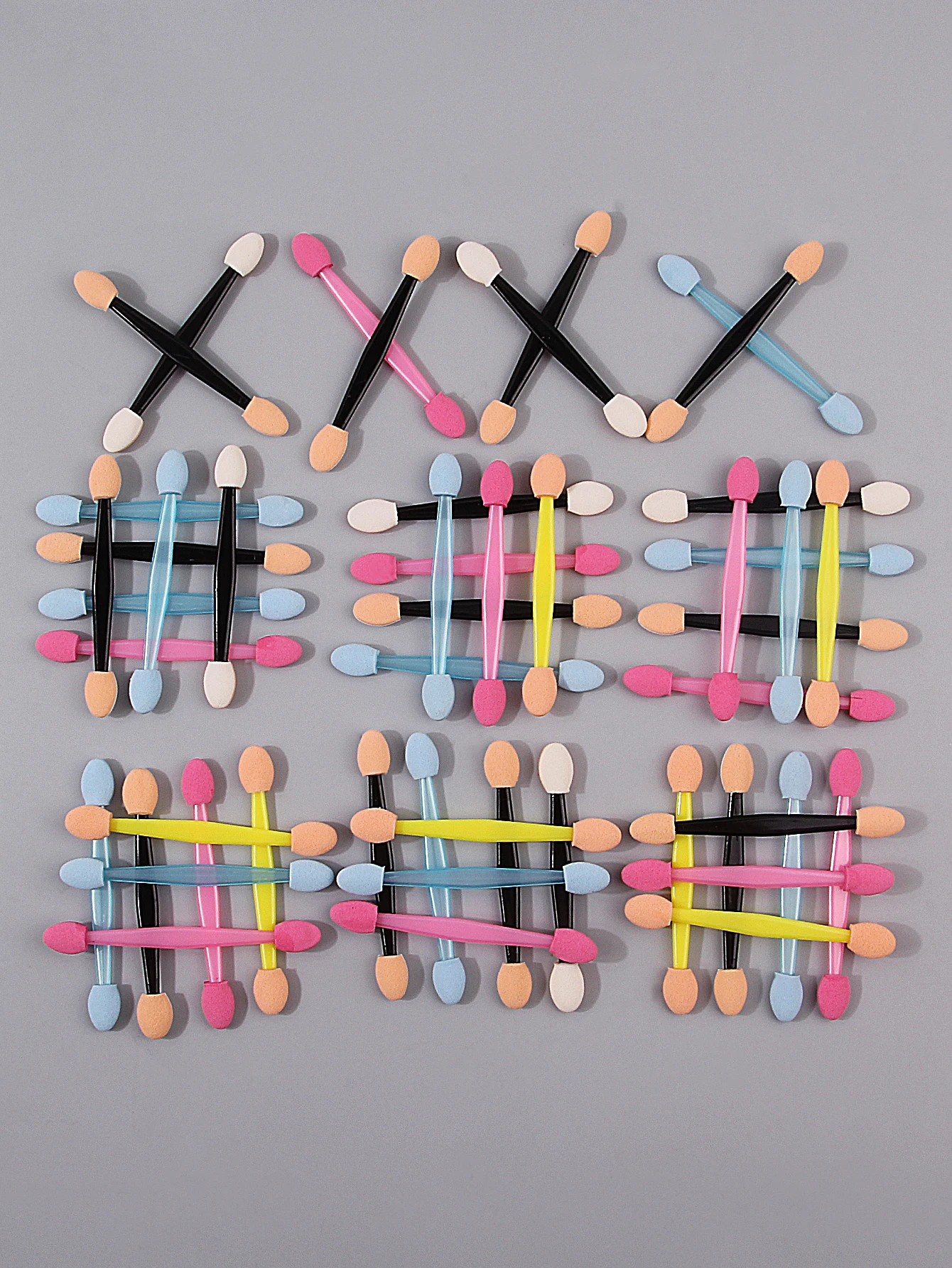 50 STKS multi-color tweekoppige spons oogschaduw borstel, oogschaduw make-up spons stok, draagbare nauwkeurige kleuren oogmake-up borstel