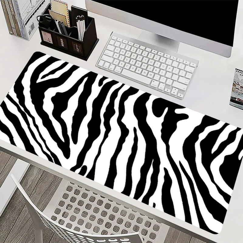 Office Mouse Pad Leopard Print Pattern Big Size Laptop Desk Mat Non-Slip Gamer Keyboard Pad Gaming Extended Mousepad Easy Clean
