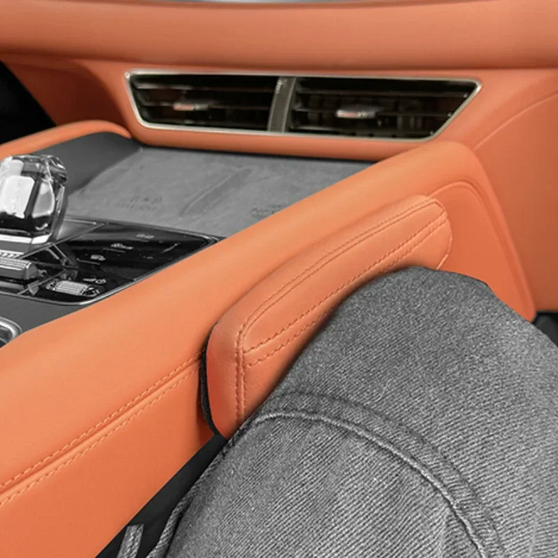For BYD Sealion 7 Leg Support Original Car Color Central Control Leg Cushion Leg Cushion Knee Pad Car Modification Accessories