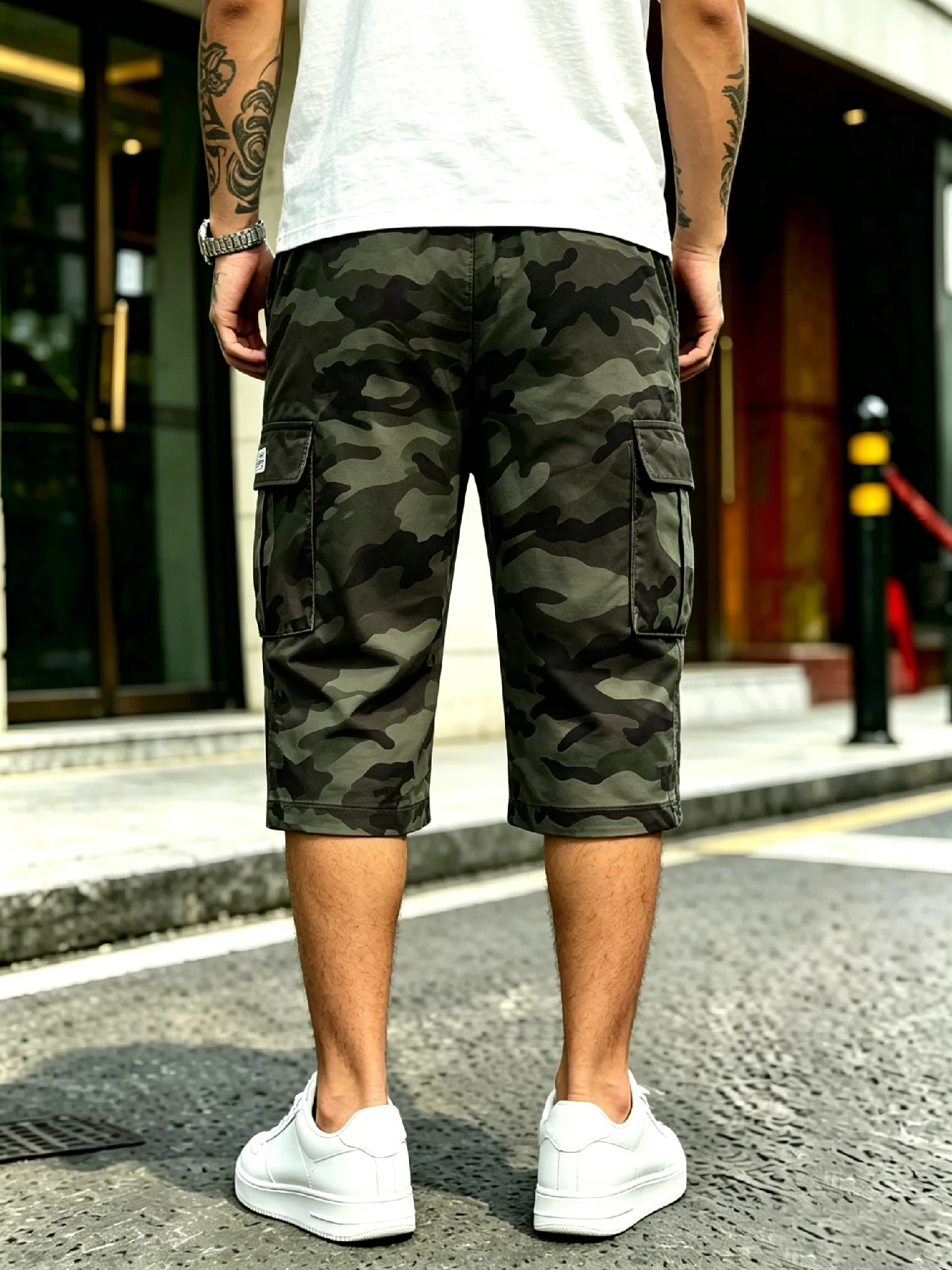 Amerikanische Streetwear-Cargo-Capri-Shorts für Herren, elastischer Kordelzug in der Taille mit mehreren 3D-Cargotaschen, lockere, gerade Passform für Al – Detail 10