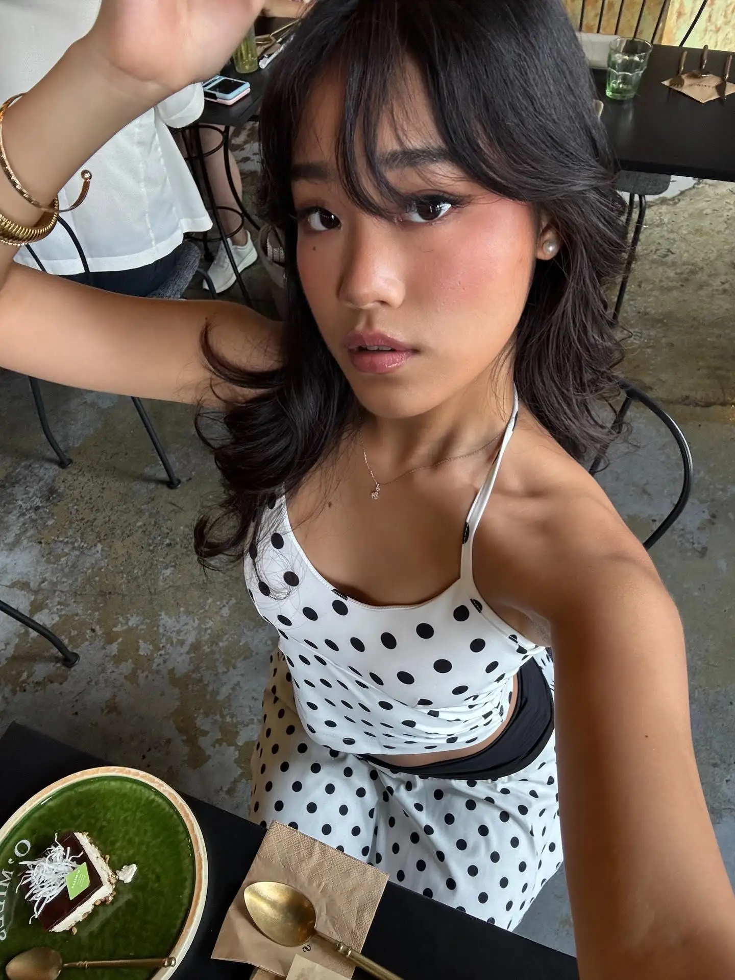 2025 신상 니버 물방울 무늬 프린트 여성 홀터넥 로우넥 베스트 슬림핏 패션 스윗 스트릿웨어 슈트