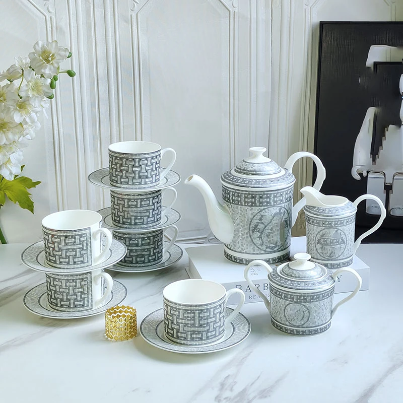 

Kitchen Utensils Luxury Tableware Mosaic Dinner Set Dinnerware Set Grey Royal Western Ceramic Bone China 58pcs