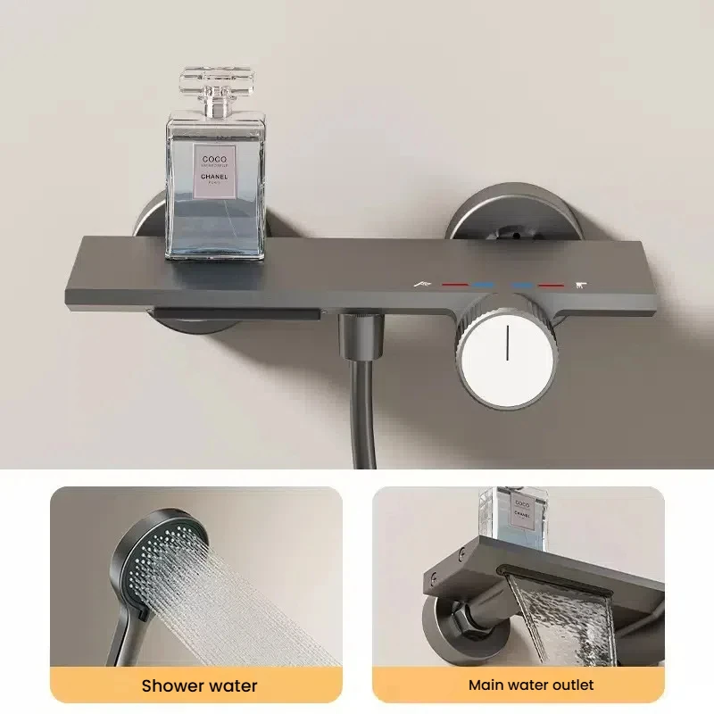 Set doccia di tipo diviso grigio per uso domestico Set di sistemi doccia con acqua calda e fredda per bagno con asta di sollevamento regolabile in altezza