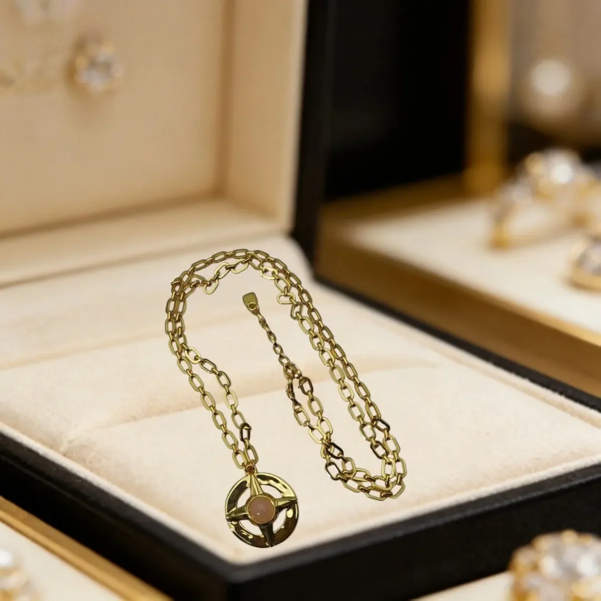 2026 Spanish temperament gold silver pearl/pink quartz four-star long necklace, jewelry accessories surprise gift