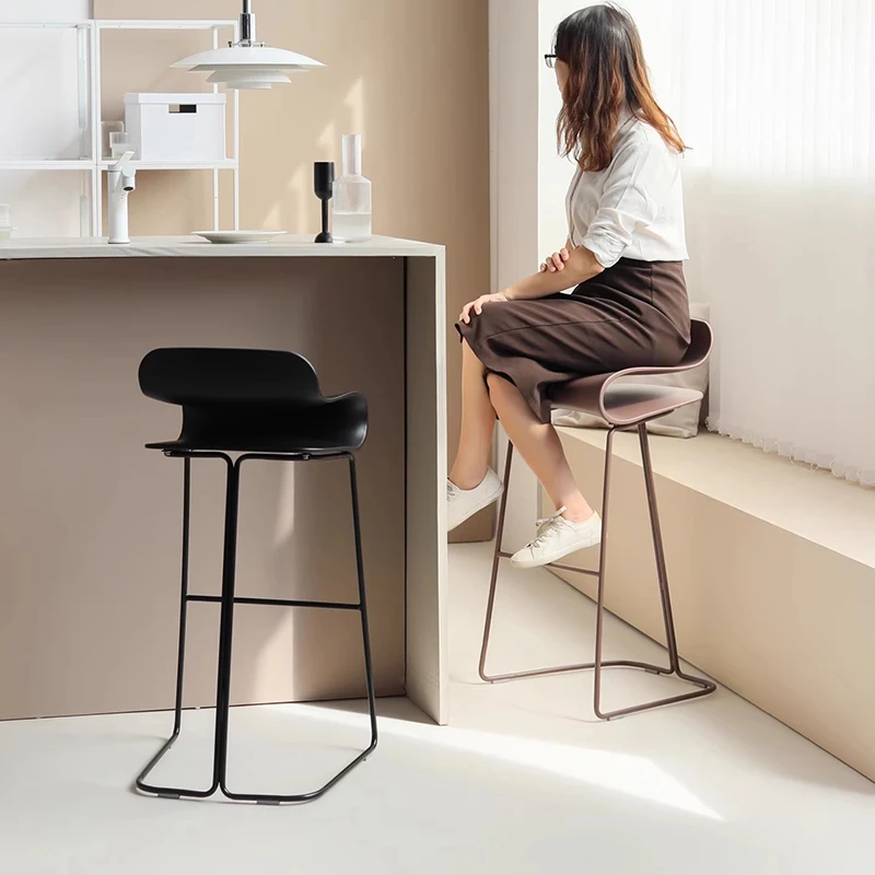 كراسي بار لغرفة المعيشة، كراسي بار مصممة على شكل عرش، ارتفاع بسيط، مقاعد للبار للمطاعم، حديثة مع أثاث صالون Banqueta الخلفي