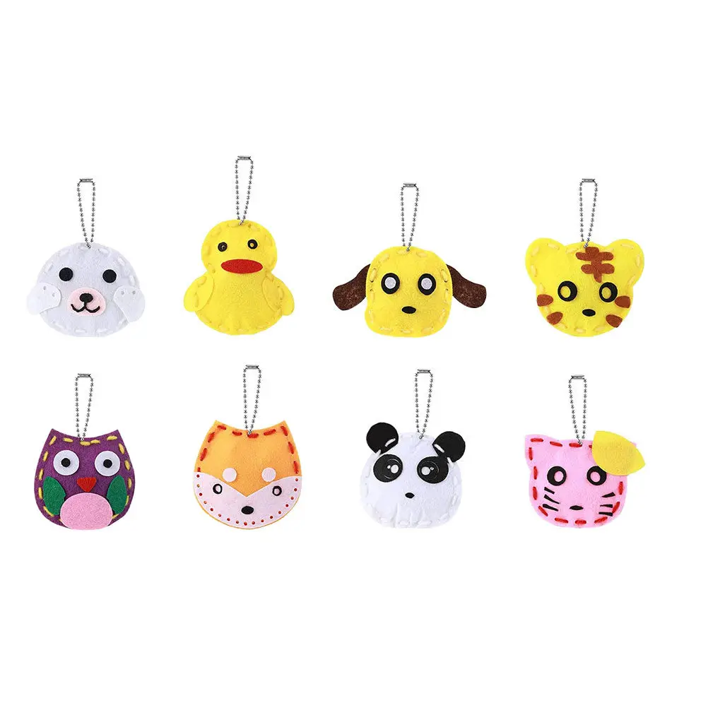 

8Pcs Handmade Animal Pendant Set Fine Craftsmanship Non-Woven Fabric DIY Tote Bag Charm for Children Fun Sewing Craft Kit