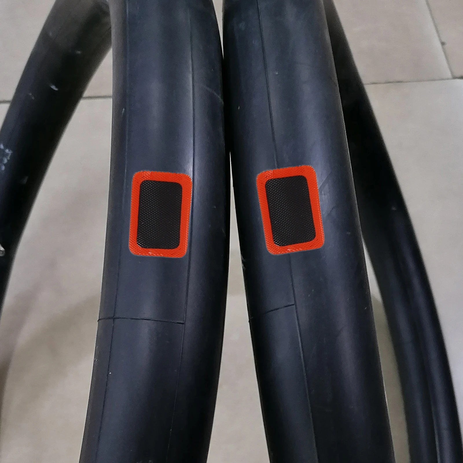 

Bicycle Tire Repair Patches Durable Strong Adhesion Portable Kit For Mountain Road Bike Tube Emergency Outdoor