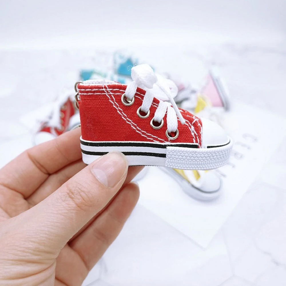 Criativo 3d lona tênis sapato chaveiro bonito mini sapatos esportivos pingente chaveiros simulação do carro berloque saco chave titular