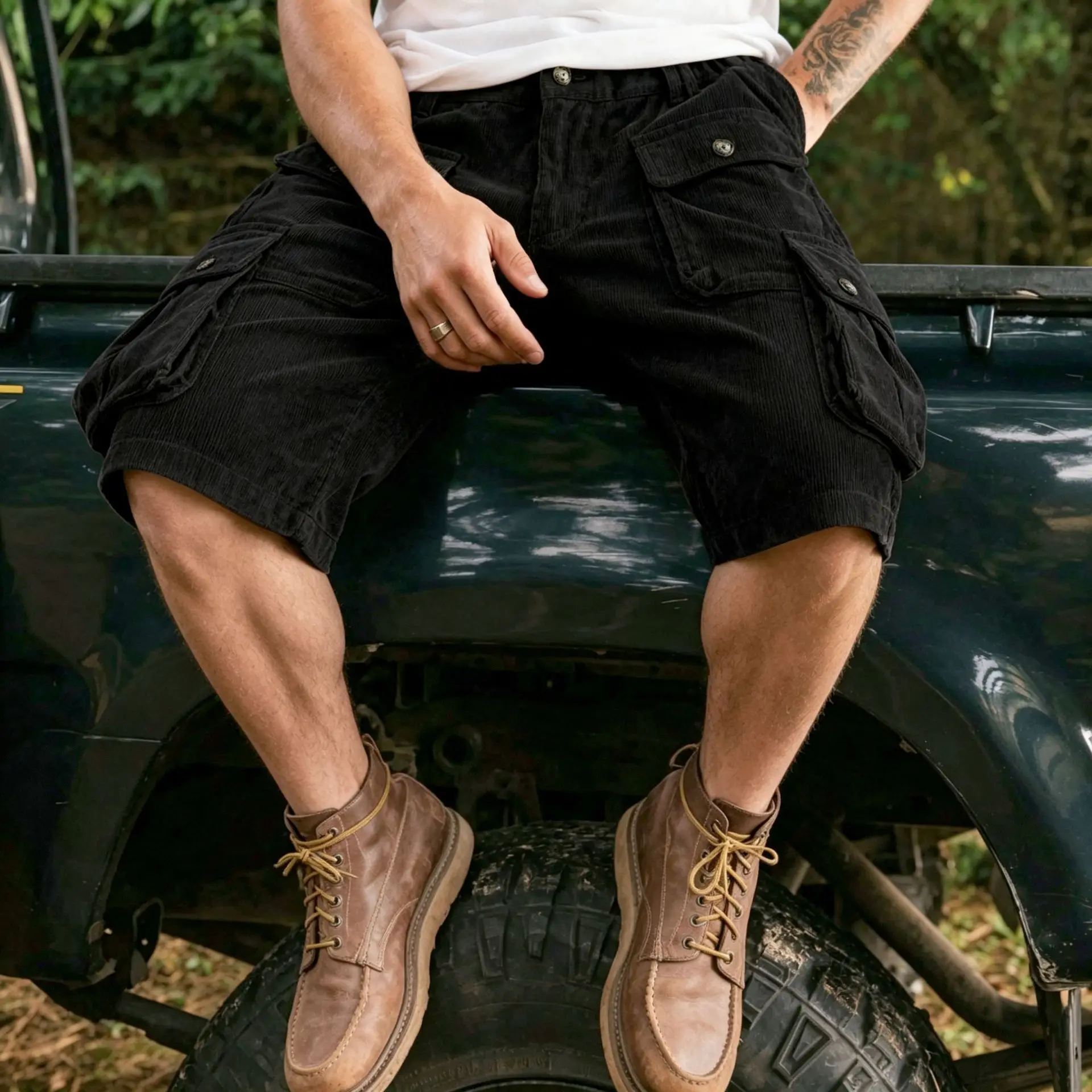 2026 Male Summer new solid color lace-up sweatpants corduroy simple quarter shorts men's shorts casual pants