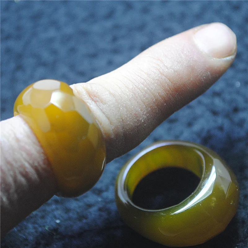 

1PC Natural Green Jade Gemstone Ring - Adjustable Finger Wearring 22mm Hole Diameter Three Color Options Free Shipping
