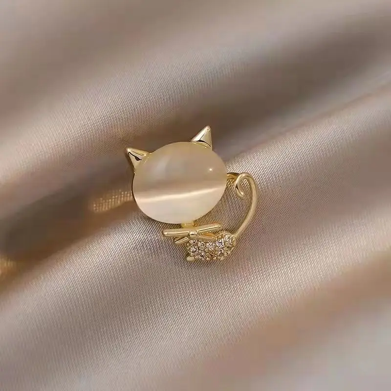 Opal Cat Brooches Cute Kitten Brooch Pin Charm Crystal Lapel Pin Collar Button Party Dress Women's Protective Collar Buckle