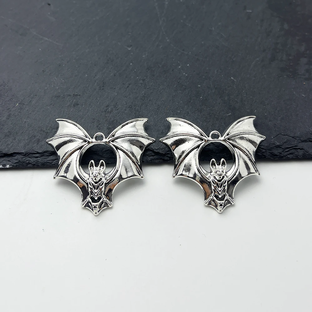 2pcs Gothic New Design Zinc Alloy Bat Pendants Punk Biker Animal Jewelry Accessories DIY Handmade Jewelry Making