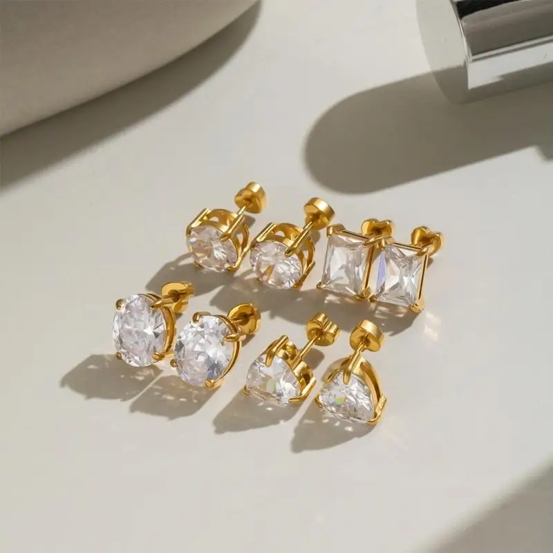 195C Everyday Zirconia Ear Studs with Clear Prong Set Stone Look, Pair for Office Wear, Going Out and Polished Outfit Finishing