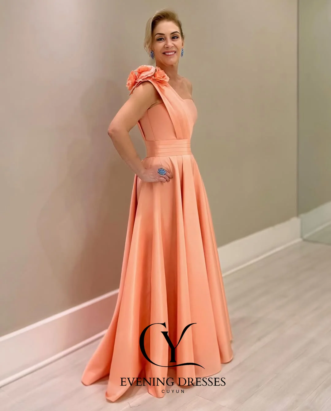 CUYUN-vestidos de fiesta elegantes para invitados de boda, vestido de noche de flores hecho a mano con un hombro, vestido de fiesta de satén de línea A personalizado