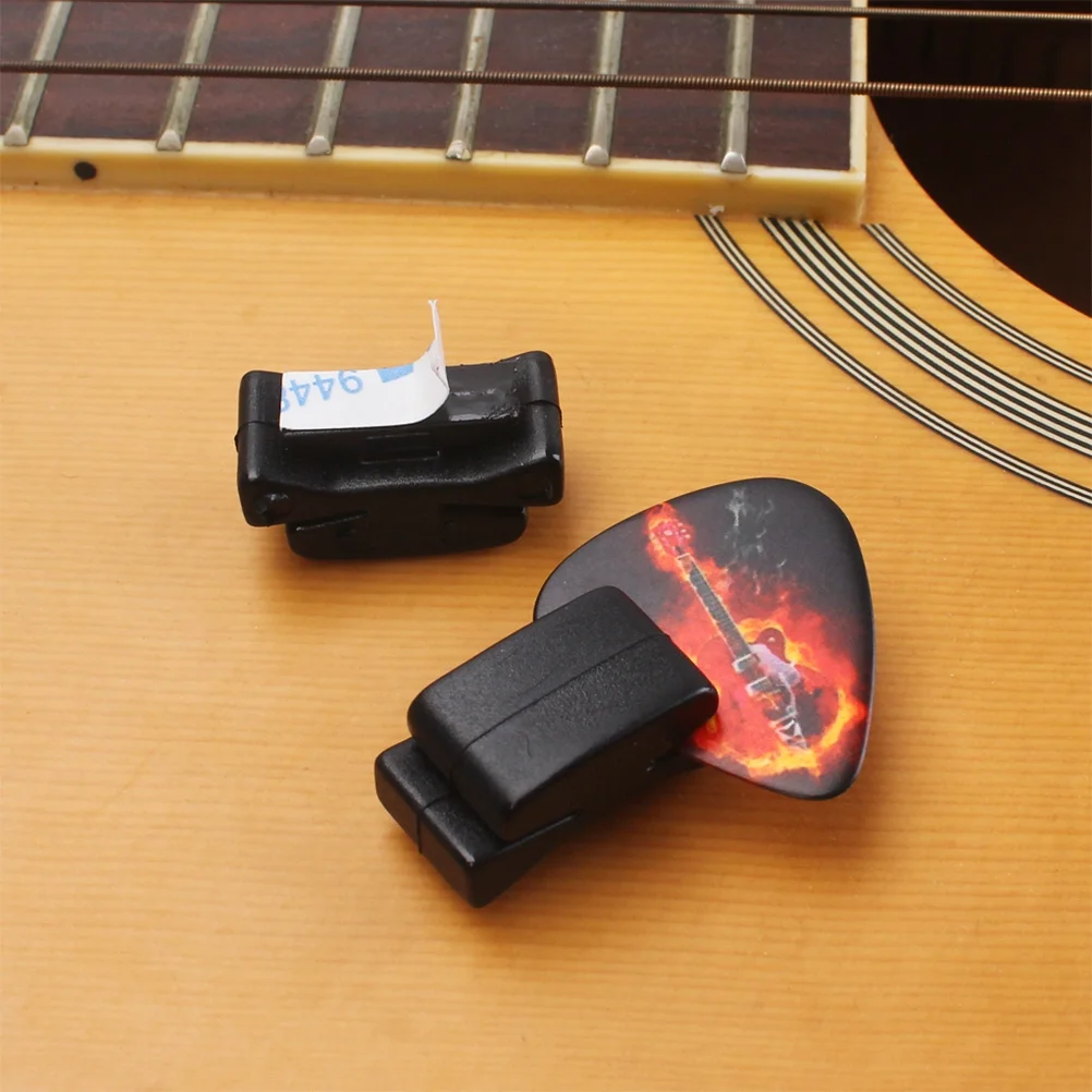 

5Pcs Guitar Pickholder Rubber Plectrum Holder Clip for Picks Mini Lightweight Easy to Place on Headstock Black