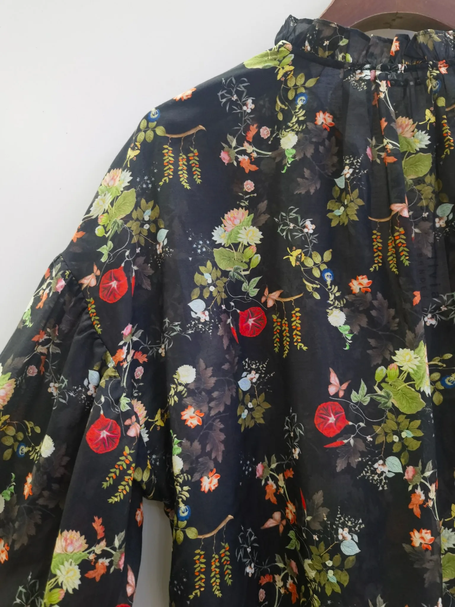 Camicia da donna in misto cotone e seta con stampa floreale, maniche a lanterna, scollo a V, camicetta vintage ampia