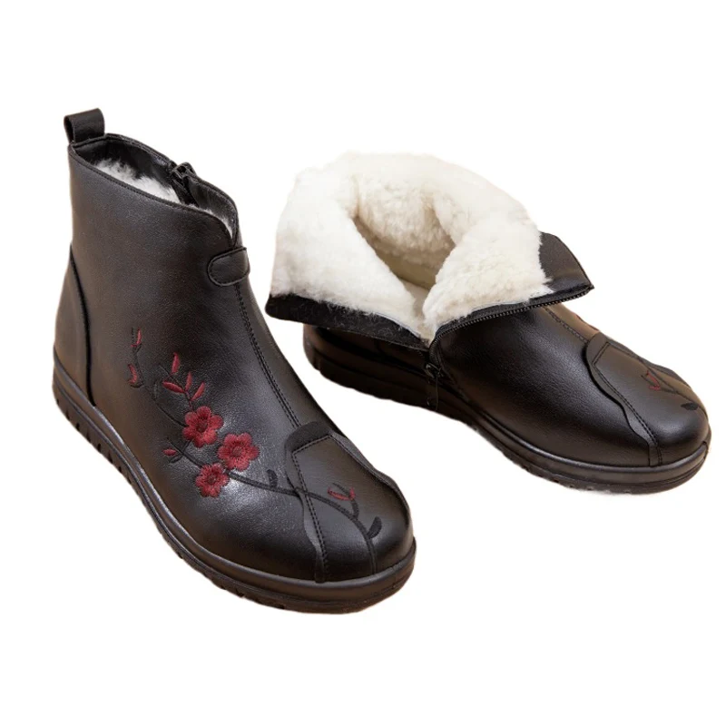 

Genuine Leather Winter Shoes Women Snow Boots Flowers Warm Plush Flat Mother Shoes Plus Size 42 Soft Black Ankle Boots D715