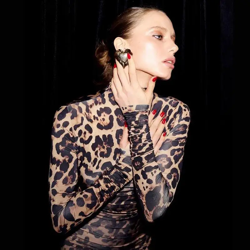 Ele cuello alto largo Sve estampado de leopardo adelgazante chica Sexy ceñido Dr transfronterizo mujer Faion otoño 2025