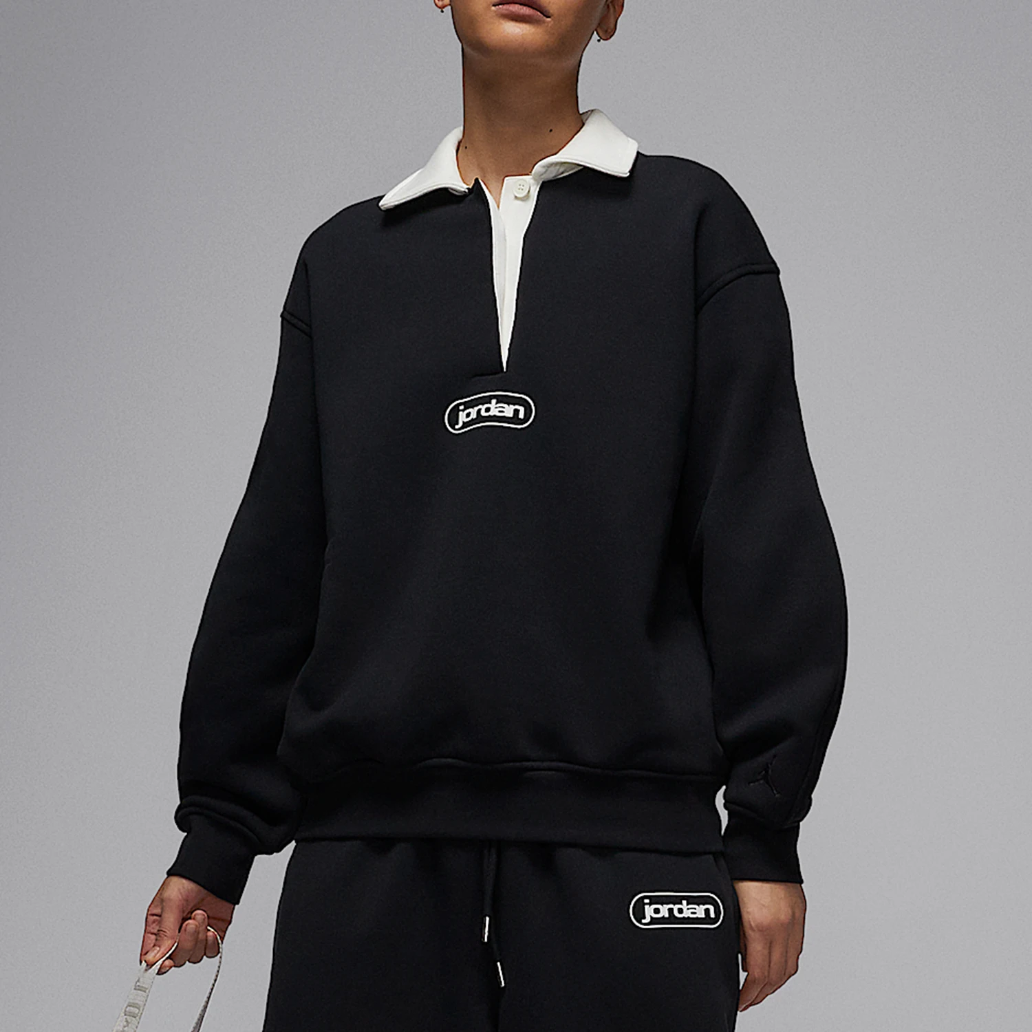

Nike Women's JORDAN Stand Collar Sweatshirt IF0997-010