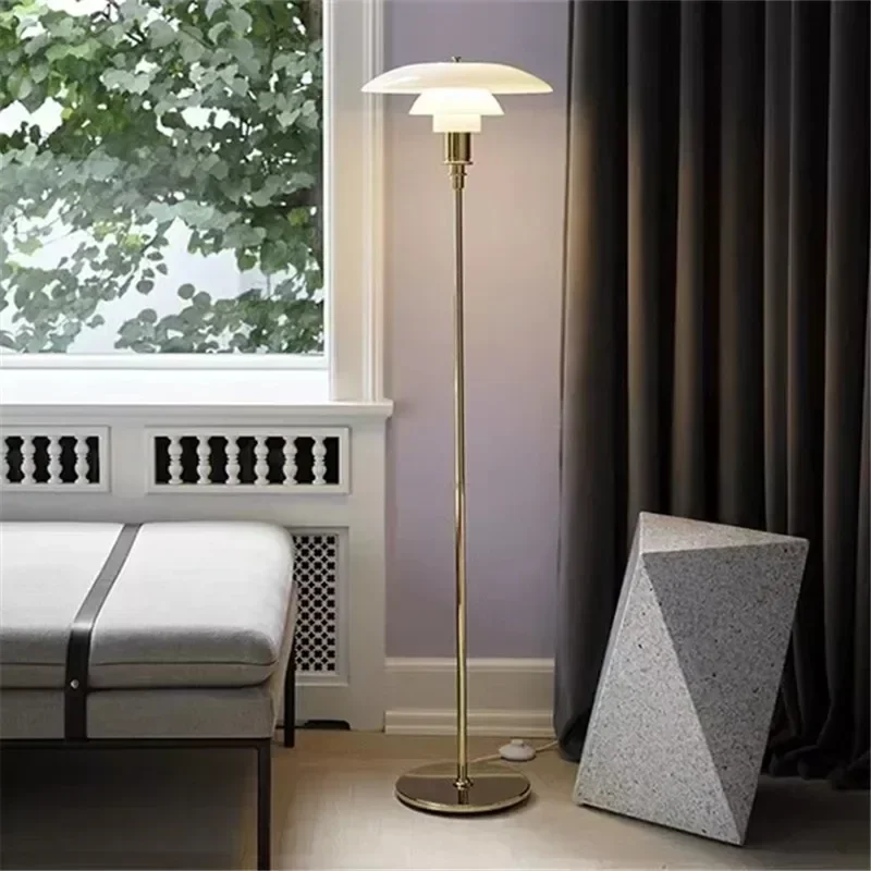 Danish Classic Floor Lamp Creative  Bedside Table Lamp Nordic Minimalist Living Room Study Reading Glass Decor Table Lamp