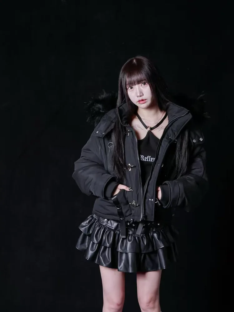 ثقافة فرعية القوطية الأسود الداكن السراويل سترات شتاء جديد 2025 الفتيات الحلو كول موضة الشرير نمط زر معدني معطف مقنع سترة #4