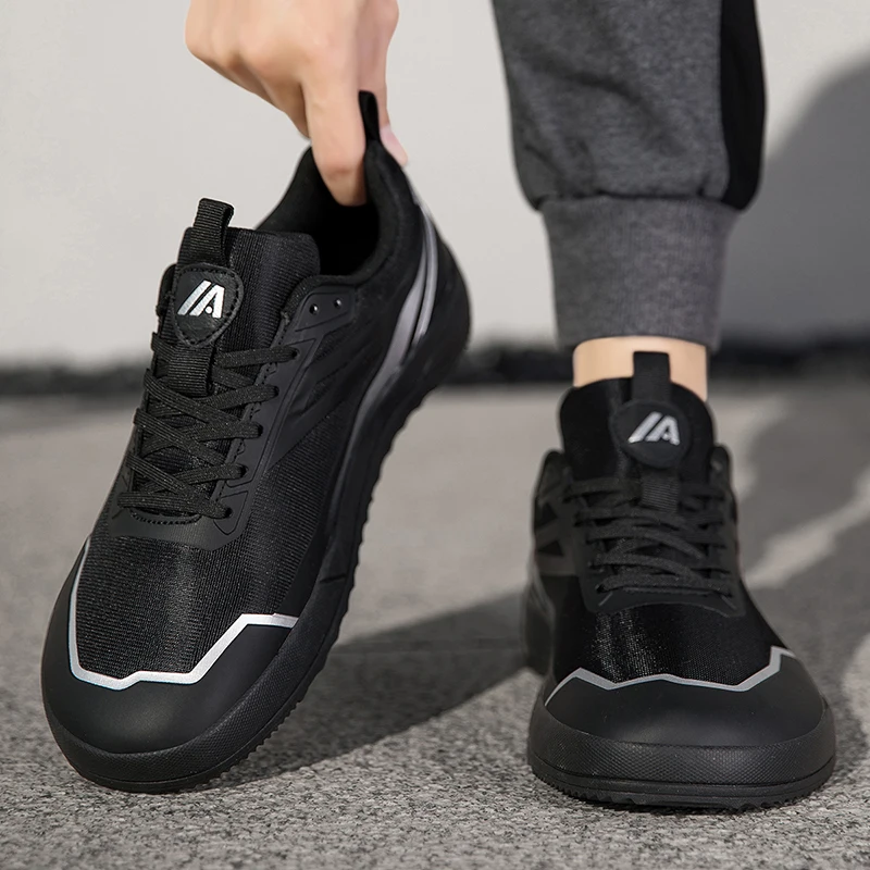 New Men's Board Shoes Versatile Men's Casual Single Shoes Anti Slip Sports Men's Classic Casual Sneakers