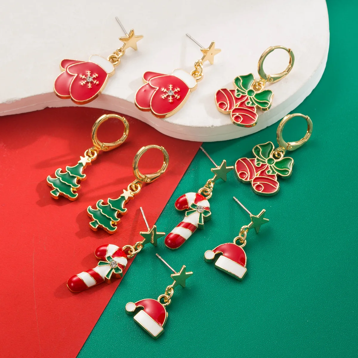 Christmas Day Personality Earrings Simple Bells Christmas Hat Method Rod Asymmetrical Stud Earrings Alloy Drip Earrings