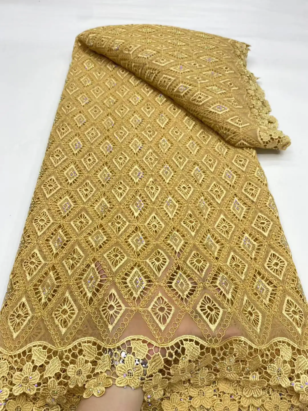 Tela de encaje con cuentas africanas 2025, hermosa malla de encaje francés, telas de encaje nigeriano con lentejuelas para mujer, vestido de fiesta de boda