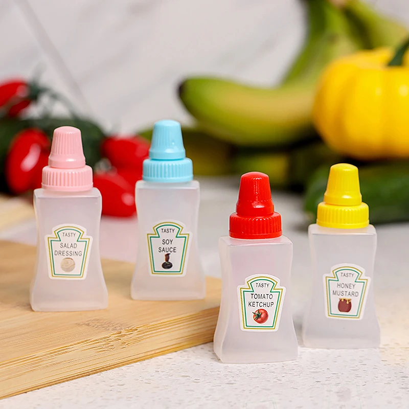 1/2/4pcs/set Mini Tomato Gravy Salad Dressing Oil Spray Bottle Portable Small Sauce Container