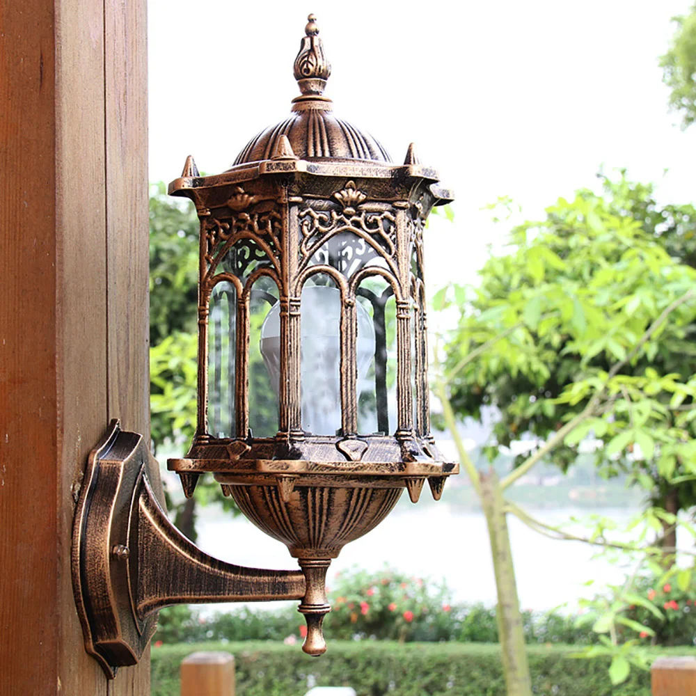 

European Style Retro Outdoors Wall Light Antique Brass Lantern Lamp E27 Waterproof Garden Courtyard Balcony Lighting Fixture