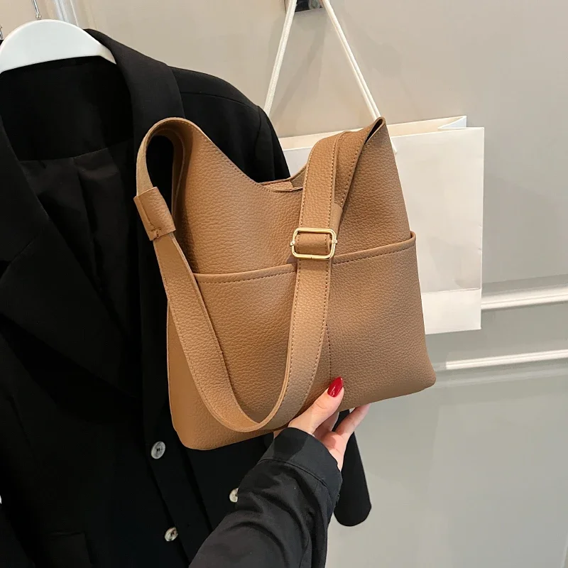 Soft Women's Large Capacity Tote Bag Fashion Casual Shoulder Bag 2024 New PU Leathher Bucket Bag for Ladies with Outer Pocket