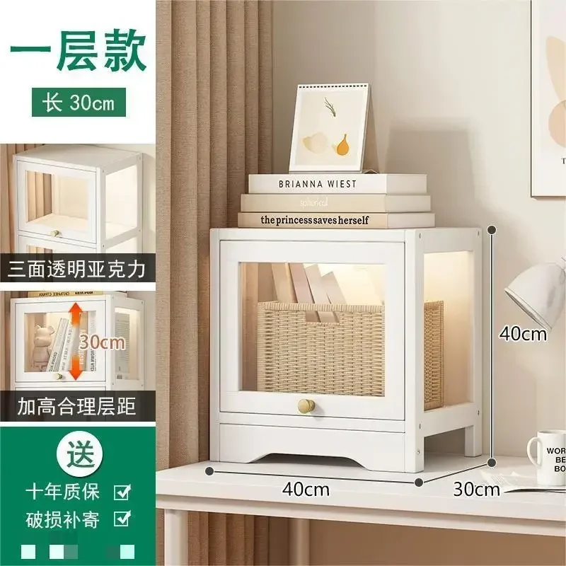 Estante com porta estante de acrílico do chão ao teto, sala de estar doméstica contra a parede, armário de exibição