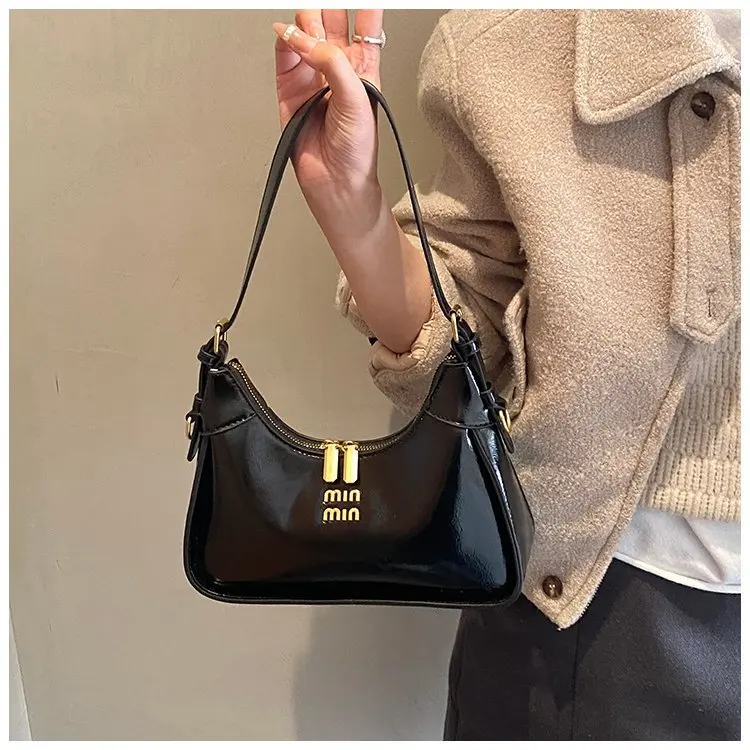 

2026 New Retro French Underarm Crescent Bag Trendy High-end Versatile Commuter Bag Fashionable Shoulder Messenger Bag